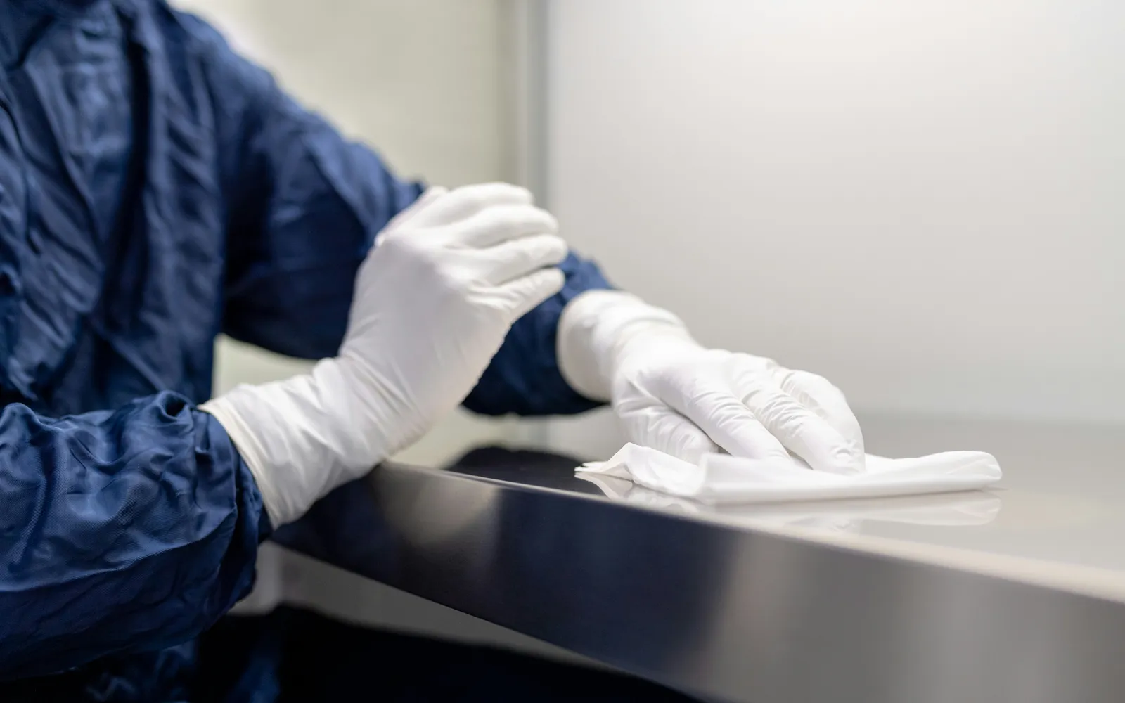 Cleanroom with stainless steel equipment